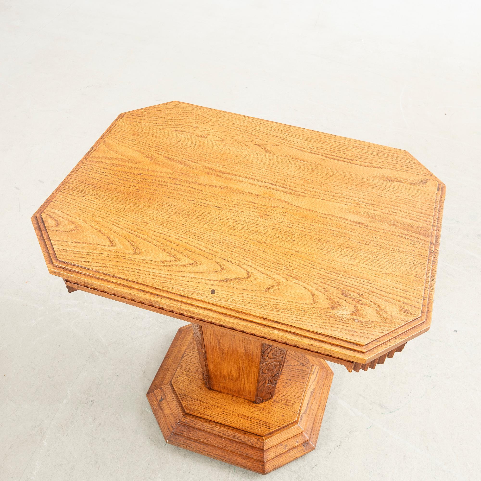 Table, first half of the 20th century.