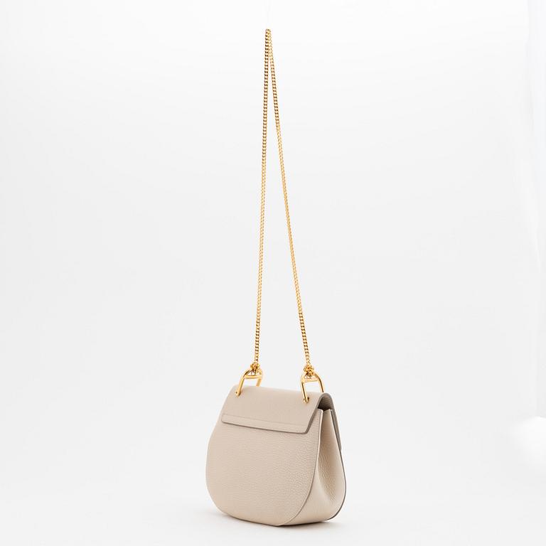 Chloe, a cream leather 'Drew' handbag.