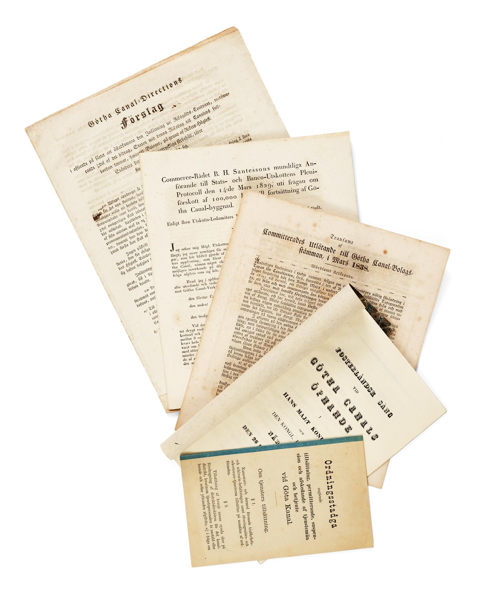 SVENSKA AKTIEBREV 1728-1899, en samling om 1198 aktiebrev samt diverse dokument rörande Göta kanal bolaget såsom regler.