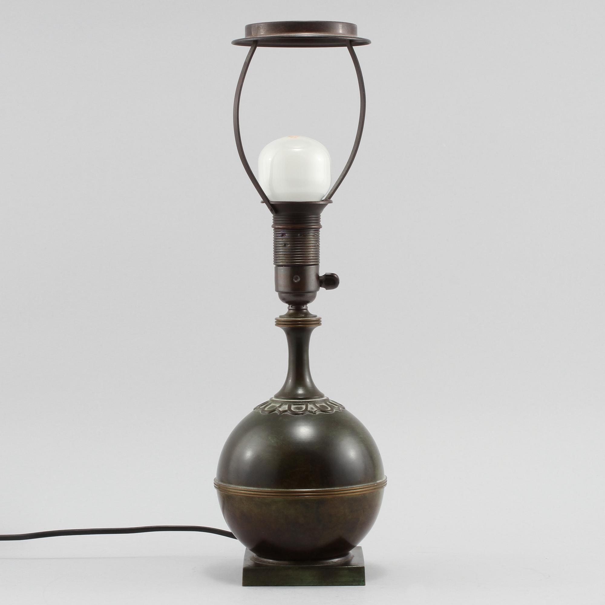 BORDSLAMPA, brons, art deco, 1900-talets andra kvartal.