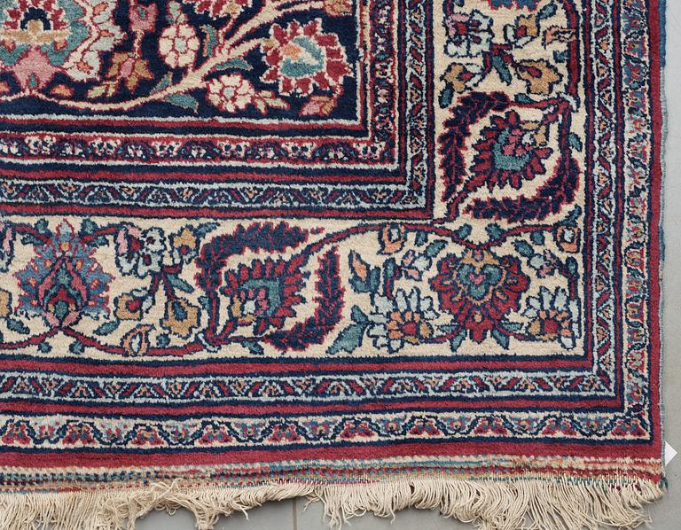 SEMIANTIK KHORASAN. 577,5 x 414,5 cm.