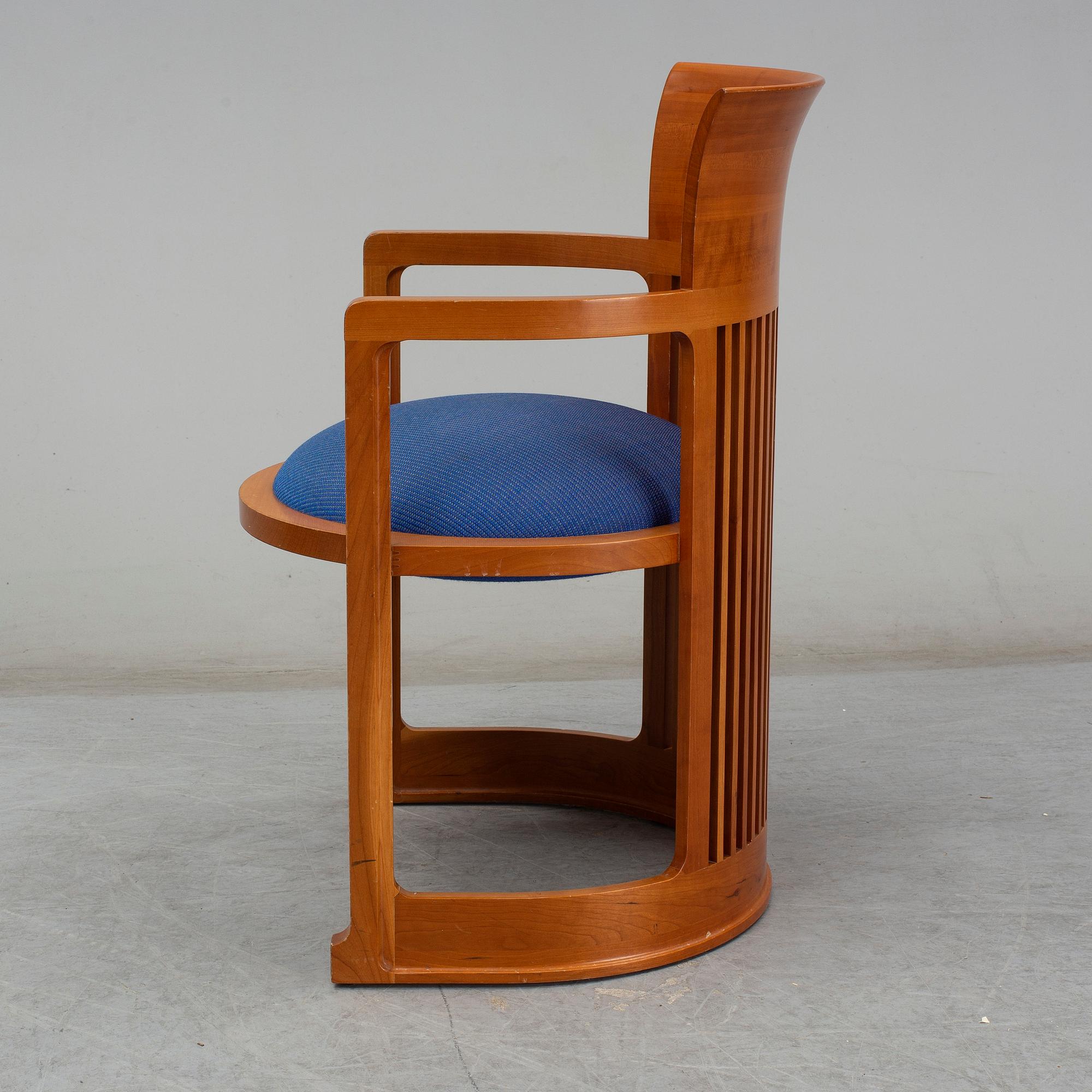 FRANK LLOYD WRIGHT, karmstol, 606 "Barrel Chair", Cassina,
