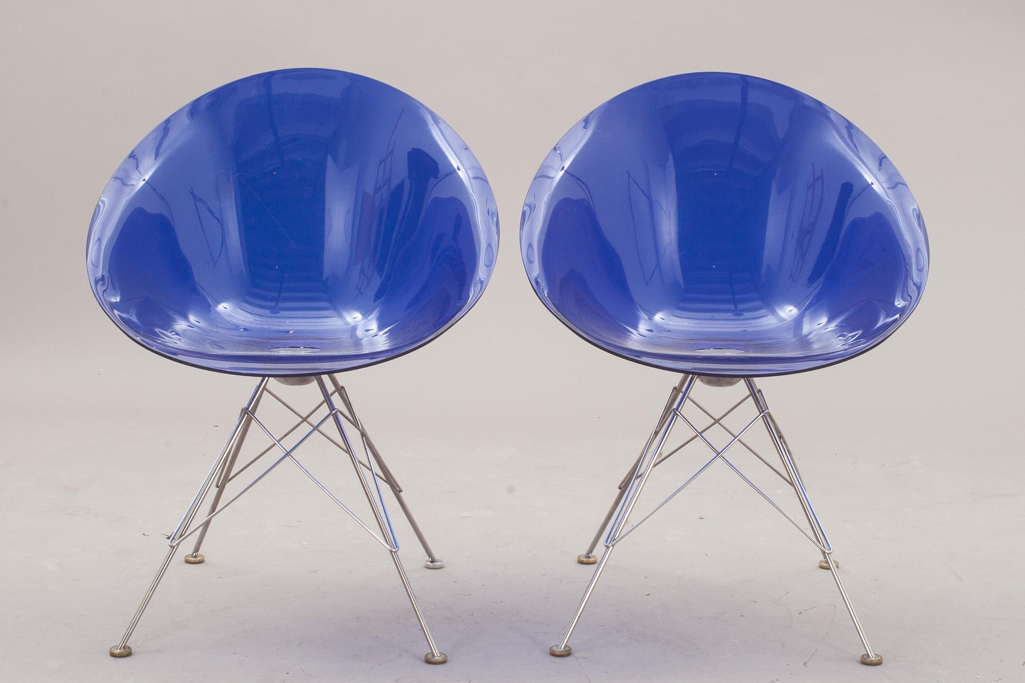 STOLAR, ett par, "Eros", Philippe Starck för Kartell, märkta.
