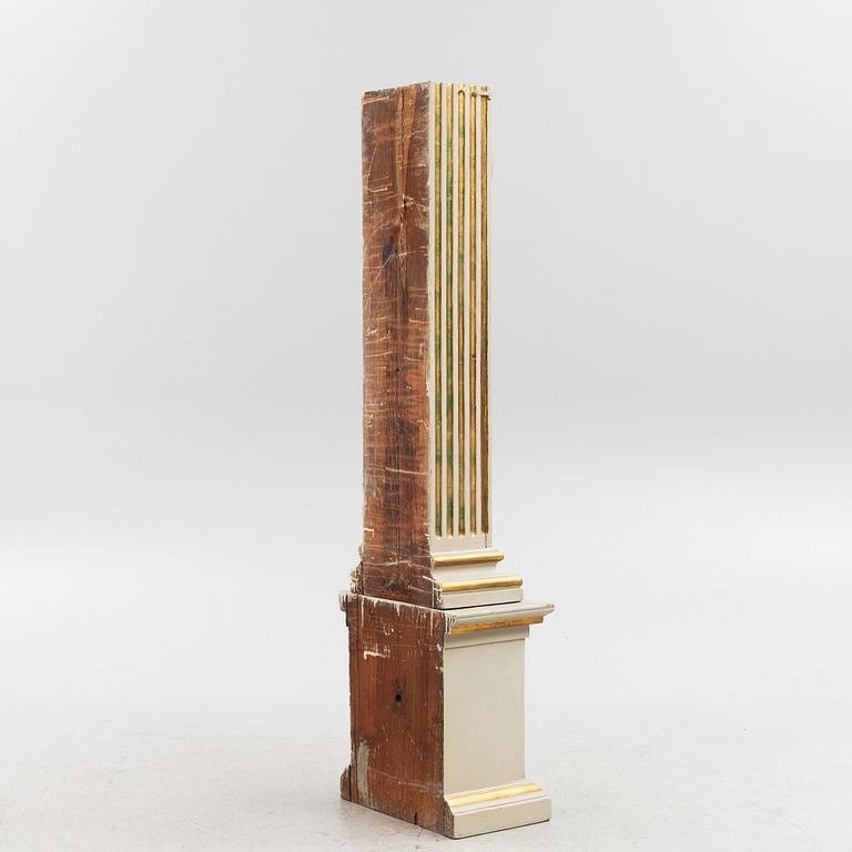 A late Gustavian longcase clock, circa 1800.