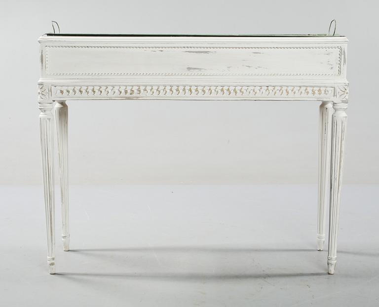 BLOMSTERBORD, gustaviansk stil, 1900-talets första hälft.