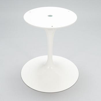 EERO SAARINEN, a 'Tulip' dining table for Knoll International.