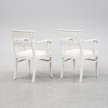 Karmstolar, ett par, Karl Johan-stil, 1900-talets första hälft.
