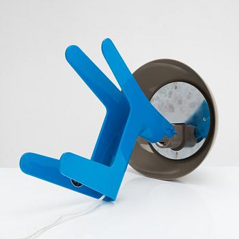 Mr P, a 21st century 'Dog Lamp' for Propaganda.