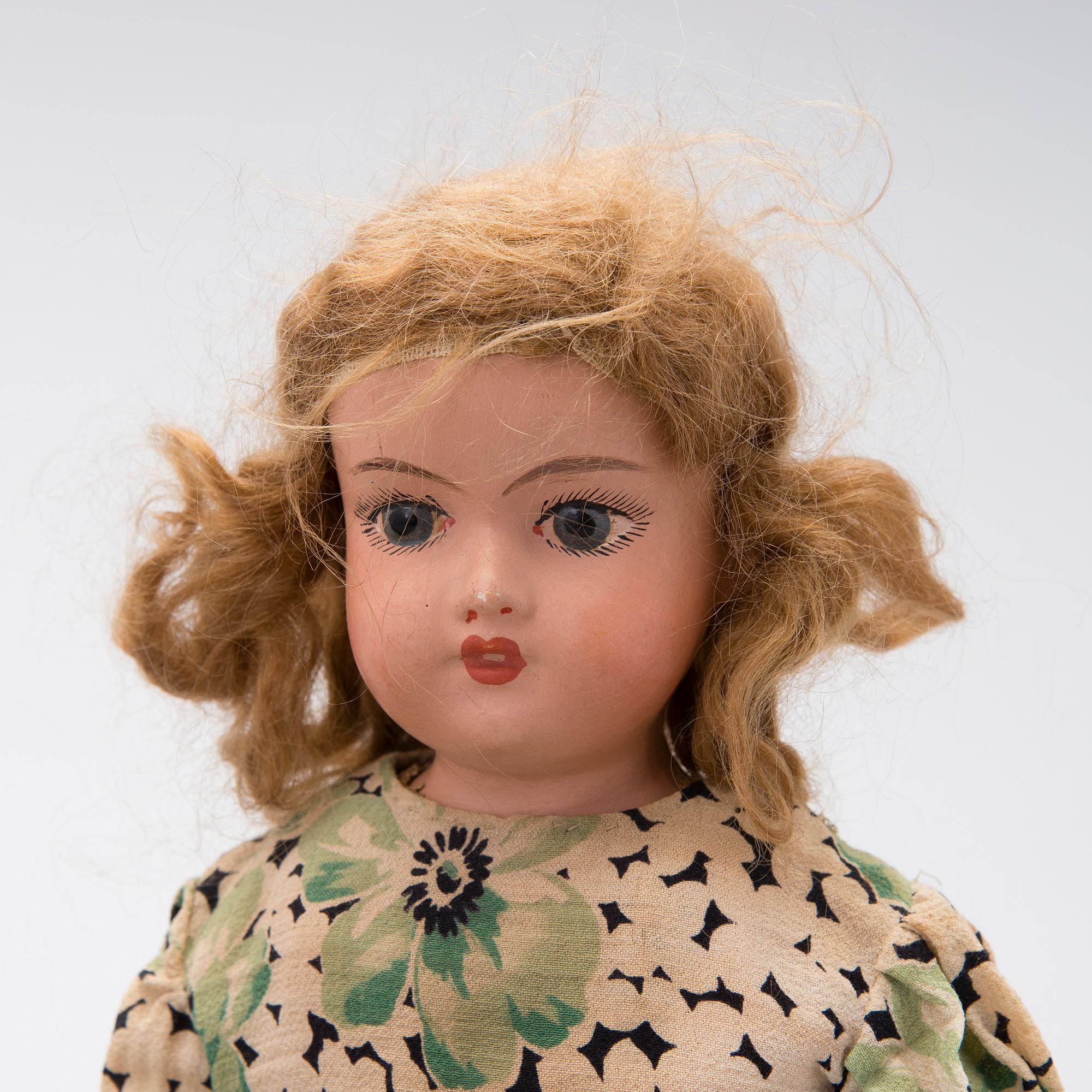 Two Dolls, first half of the 20th Century.