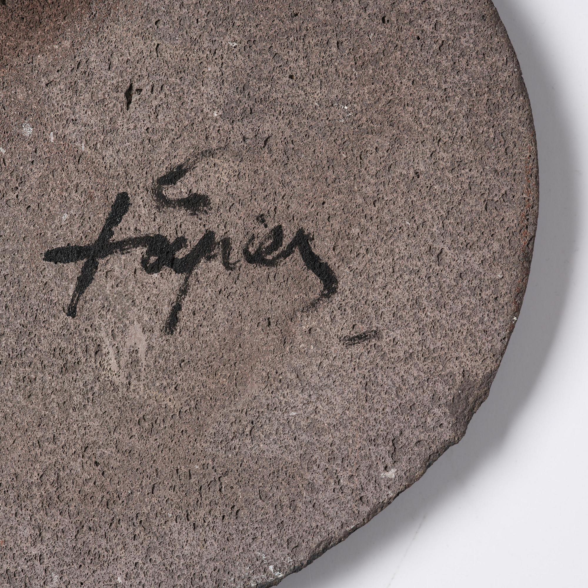 Antoni Tàpies, "Signe gris".