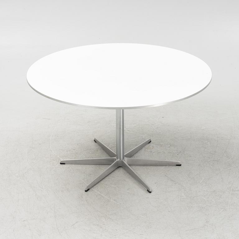 Arne Jacobsen, a 'Circular/B825' dining table, Fritz Hansen, Denmark, 1986.