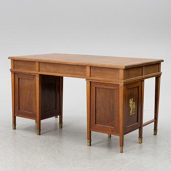 Skrivbord, empirestil, tidigt 1900-tal.
