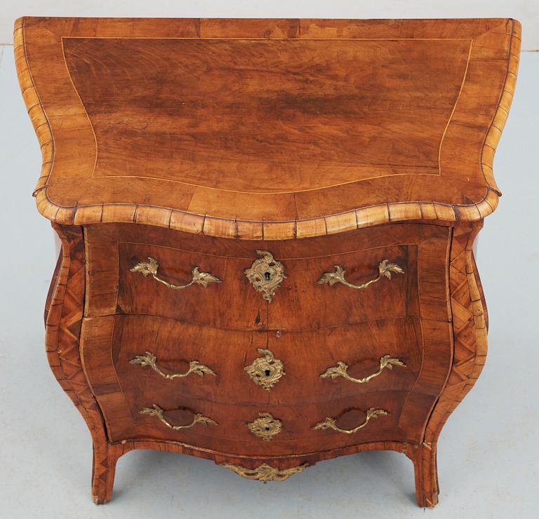 BYRÅ, rokoko, Sverige 1700-tal.