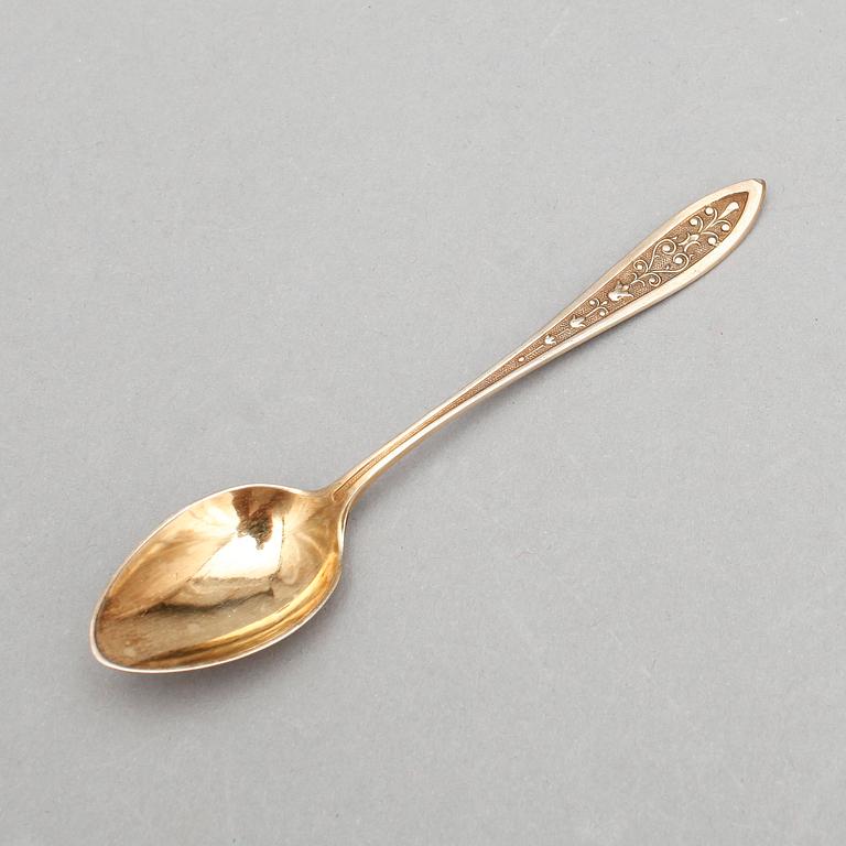 BESTICK, 3 delar, "Engelsk Snäck", och KAFFESKEDAR, 12 st, silver. Vikt 146 + 124 g.