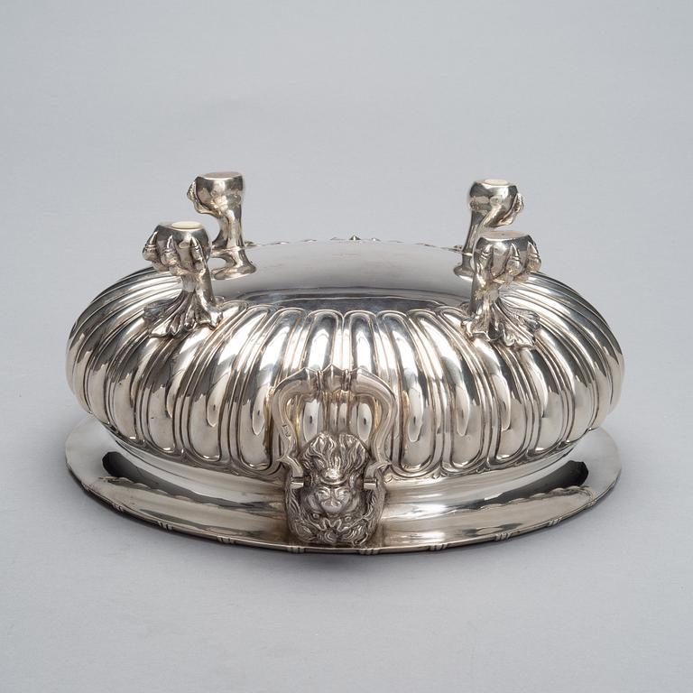 JARDINJÄR, silver, London 1912, Reid & Son, Newcastle on Tyne, vikt 1870 g.