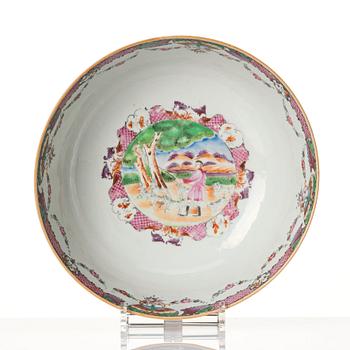 A Chinese Export famille rose 'hunting' bowl, Qing dynasty, Qianlong (1736-95).