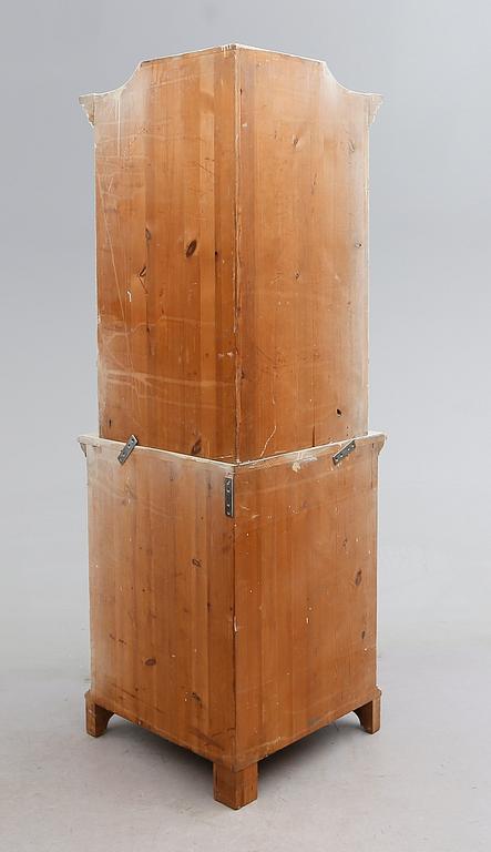 HÖRNSKÅP, gustaviansk stil, Åmells, 1900-talets andra hälft.