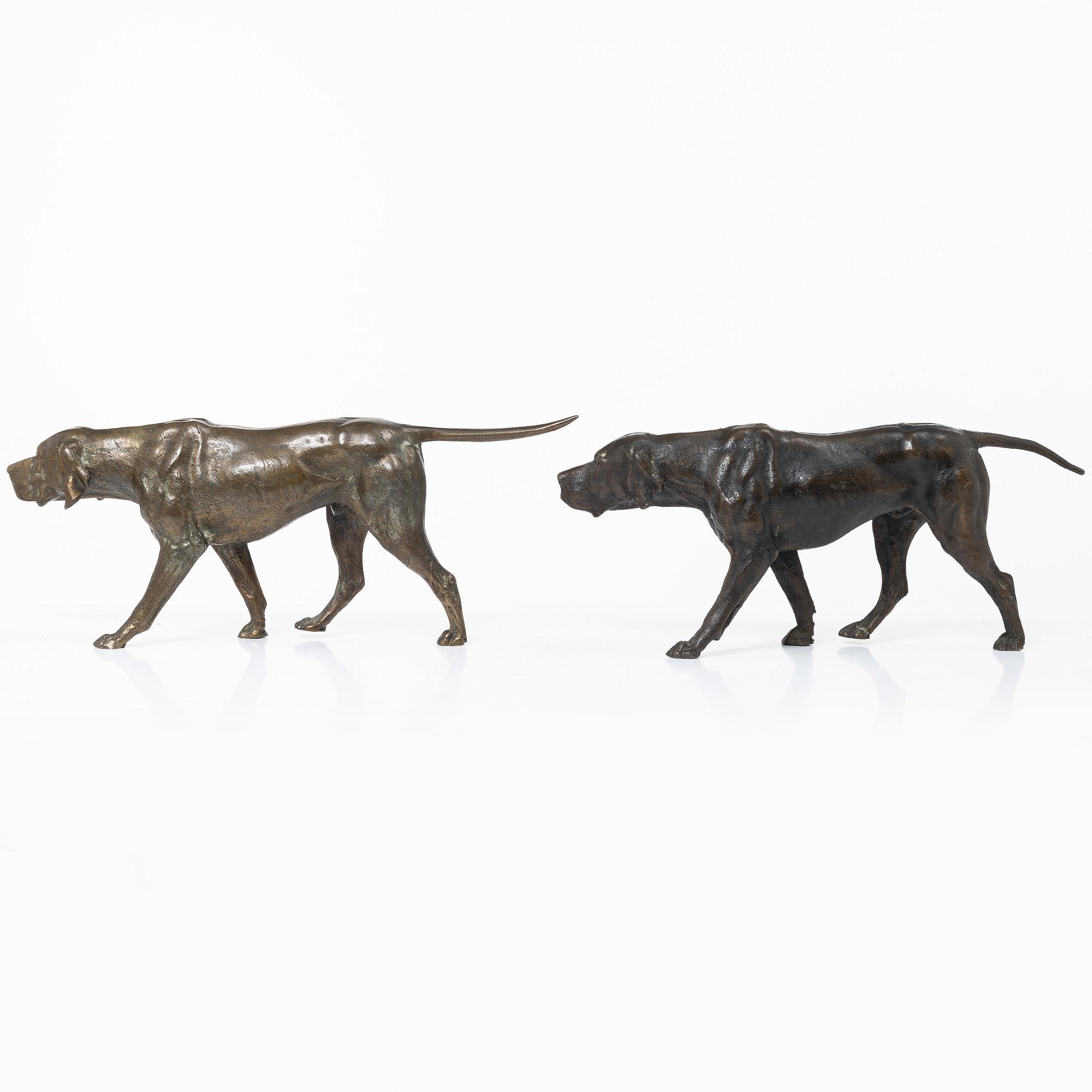 Two dogs.