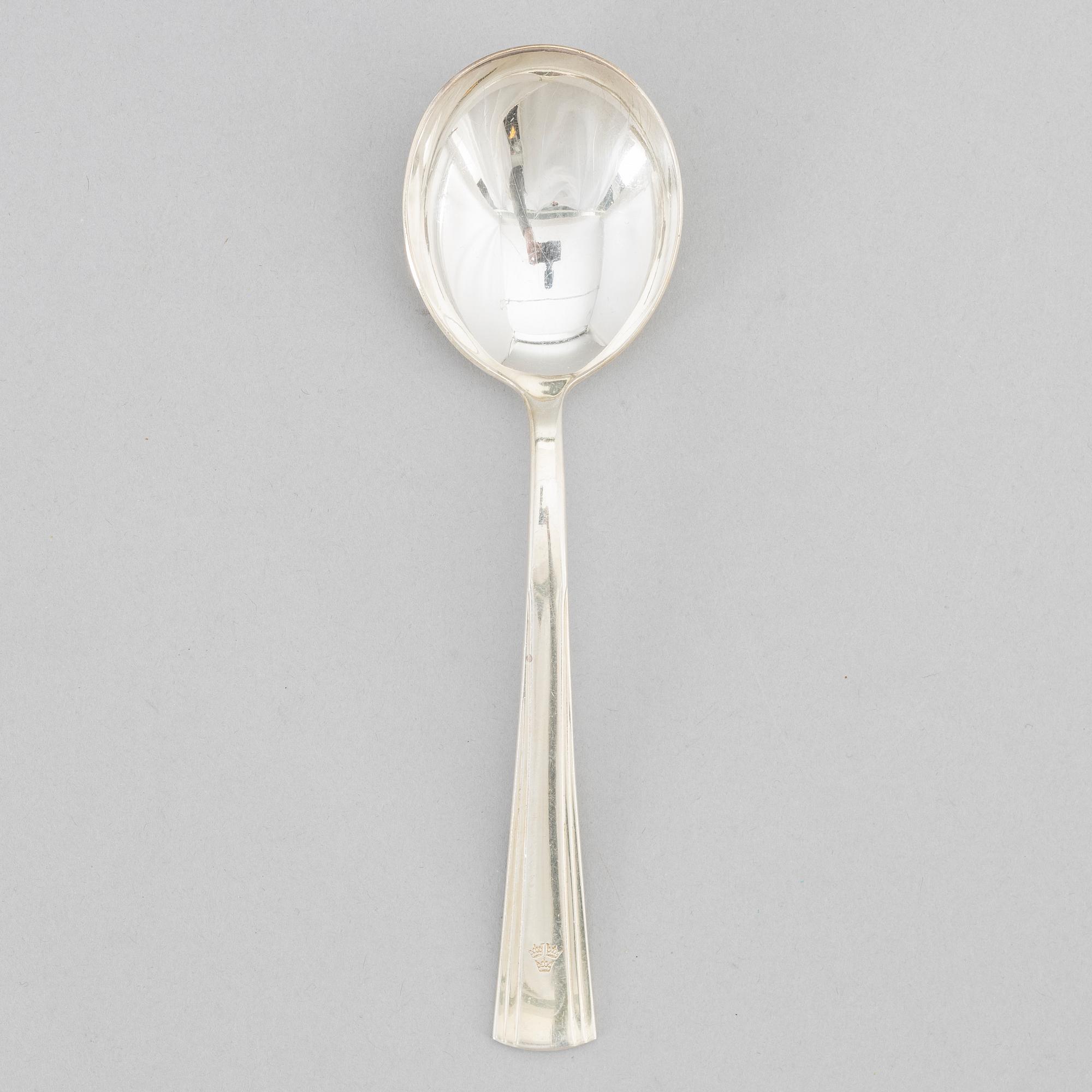 A collection of items from The Swedish America Line.