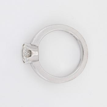 RING, Gaudy, Stockholm 1999, 18k vitguld med gammalslipad diamant, ca 1.20 ct. Kvalité ca G-H/VS-SI.