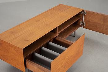 SIDEBOARD, Jonas Lindvall.