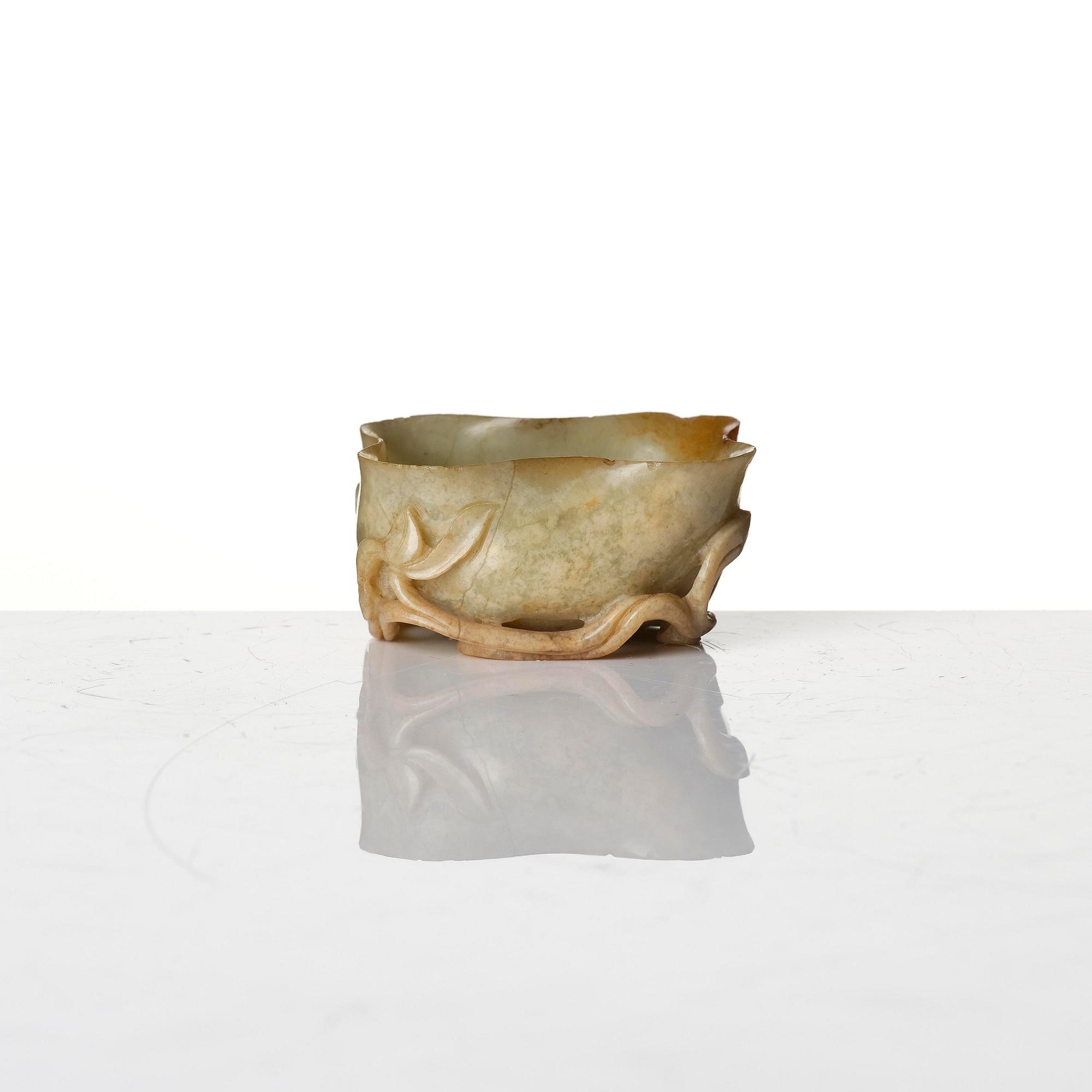 Penselbad och bältesspänne, nefrit.  Qingdynastin.