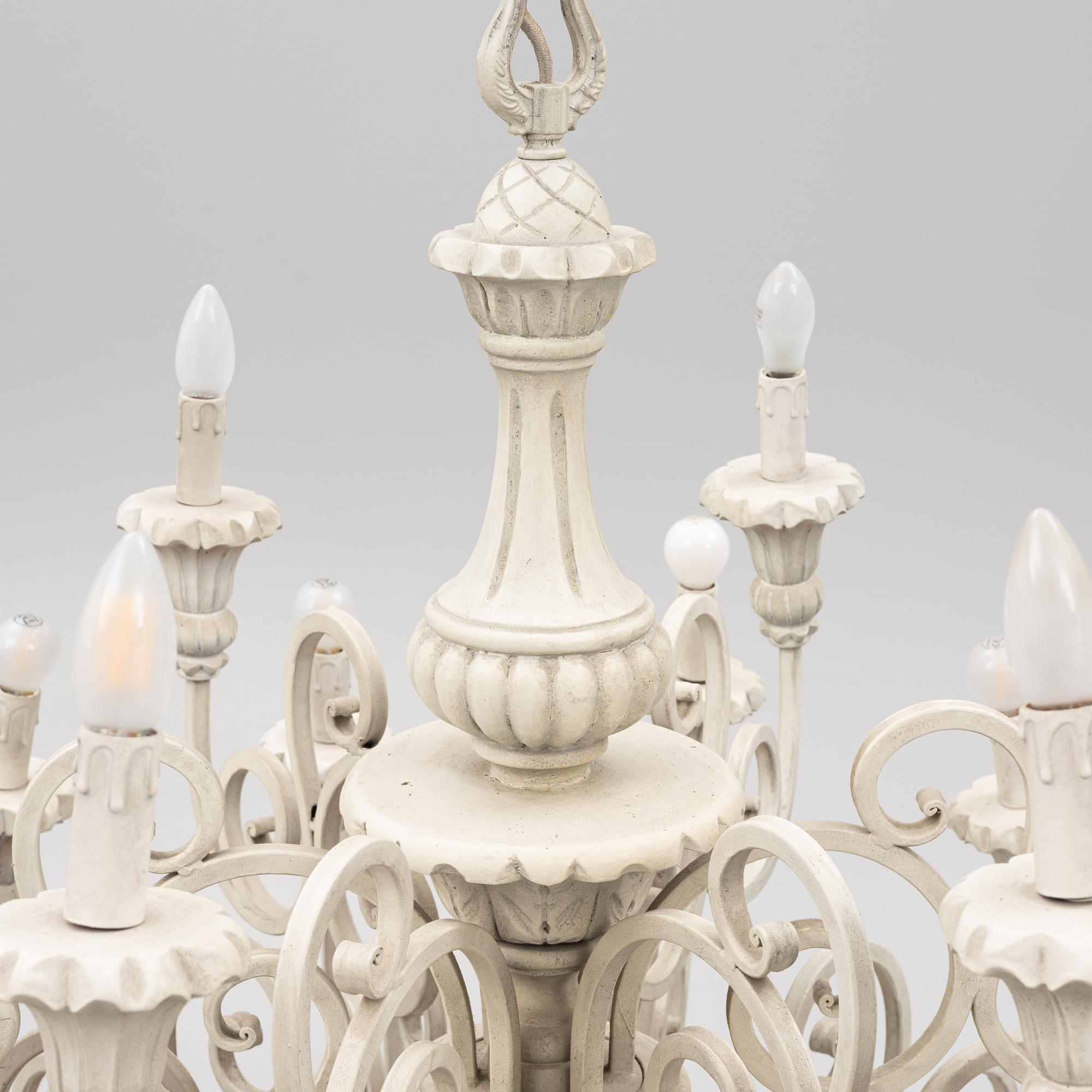 A chandelier, late 20th Century.