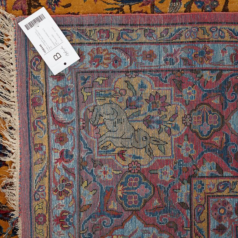 Matta, semiantik silke Keshan figural, ca 309-310 x 204,5-207 cm.