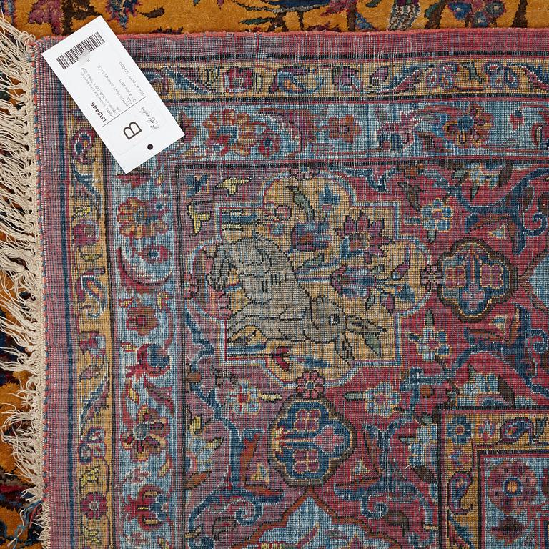 A carpet, a semi-antique silk Kashan figural, ca 309-310 x 204,5-207 cm.