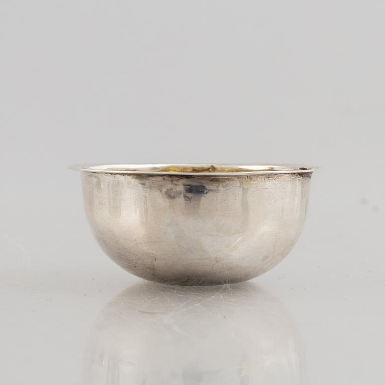 Carl Kåhre, tumlare, silver, Halmstad 1785.