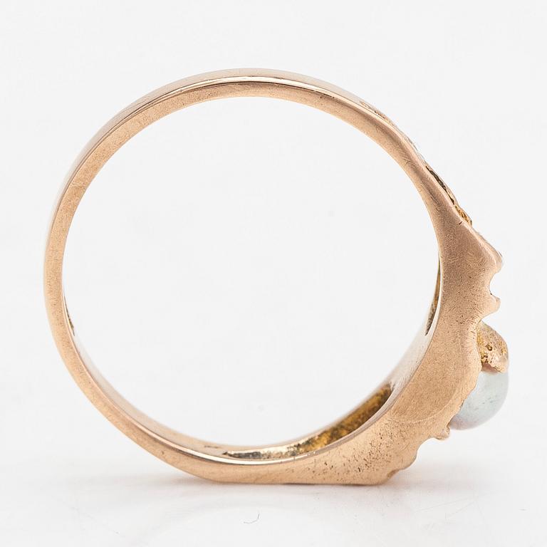 Björn Weckström, ring, "Litet ord", 14K guld och odlad pärla. Lapponia 1972.