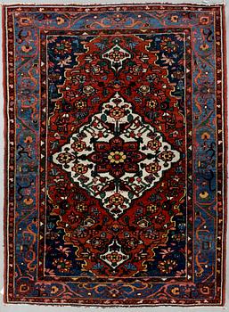 MATTA, Bakhtiari, ca 198x144 cm.