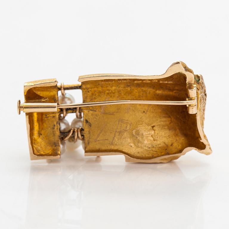 A 14K gold brooch with cultured pearls "White cluster". Lapponia 1969.