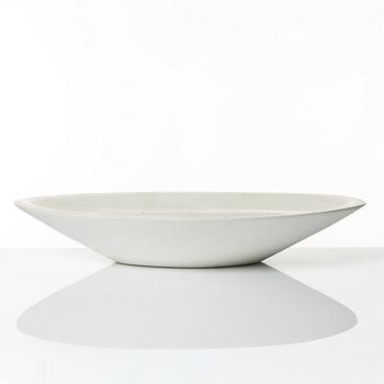 Stina Lindholm, concrete dish, Skulpturfabriken, Sweden.