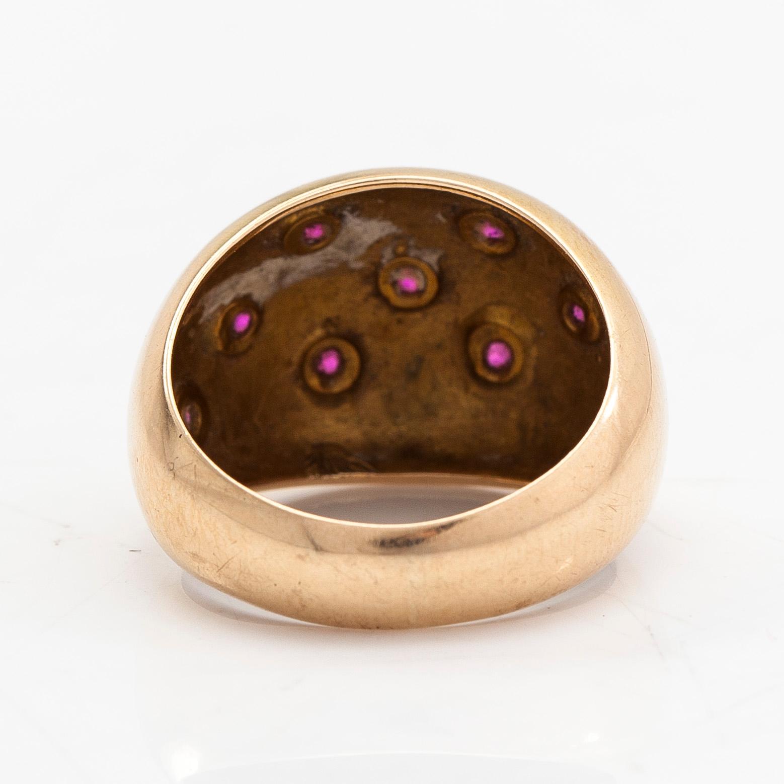 A 14K gold ring with synthetic rubies, Helsinki 1948.