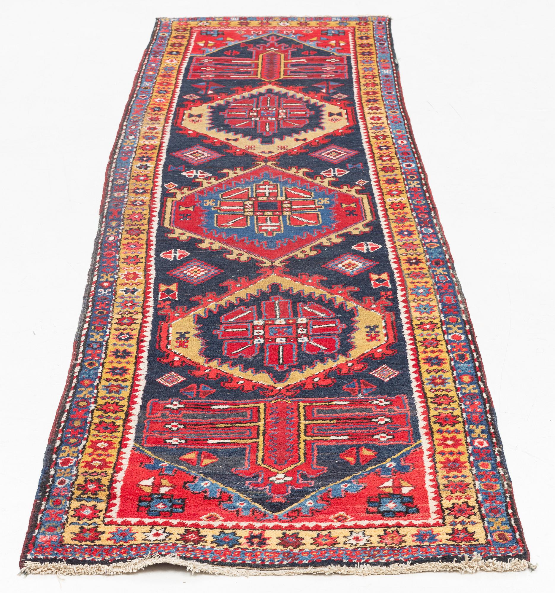 Runner, Nordvästpersisk, circa 209 x 87 cm.