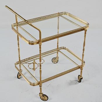 SERVERINGSVAGN, 1900-talets andra hälft.