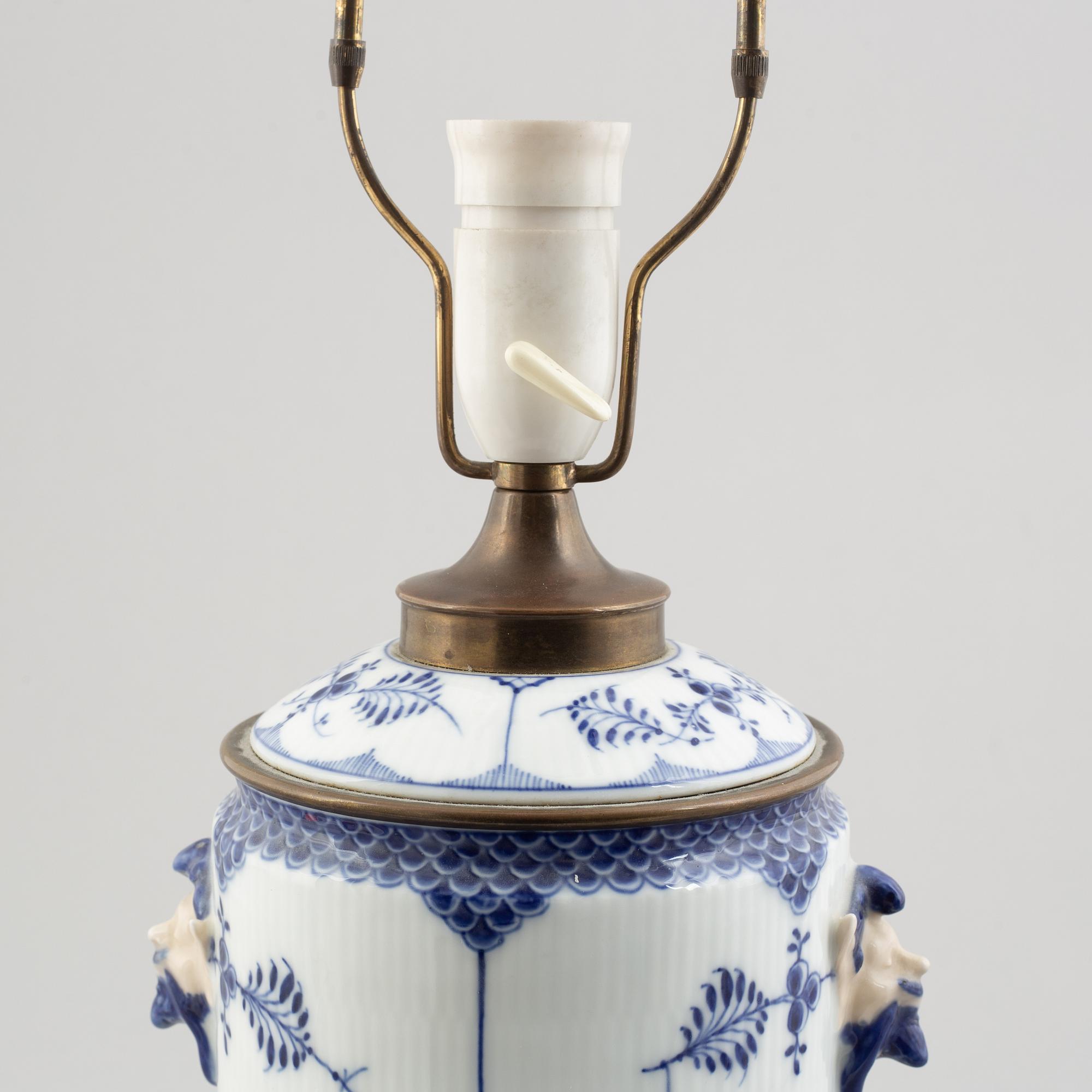 A 'Blue Fluted Plain' / 'Musselmalet' porcelain table lamp, Royal Copenhagen,19th century.