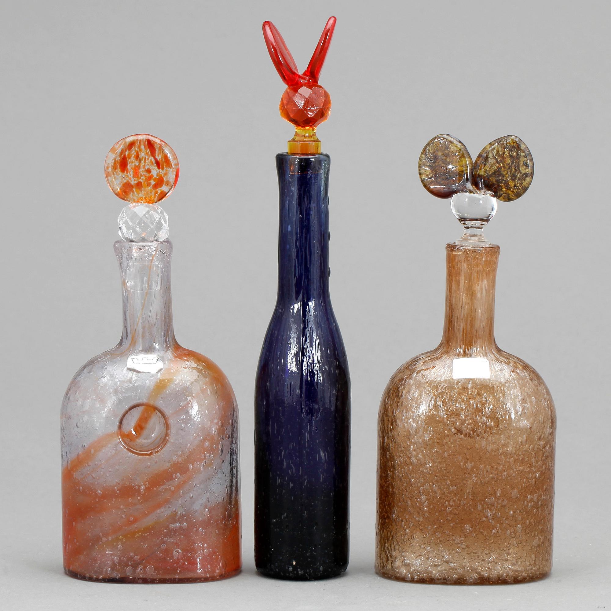 KARAFFER, glas, 3 st, Oiva Toikka, Nuutajärvi, Notsjö, Finland, 1970-tal.