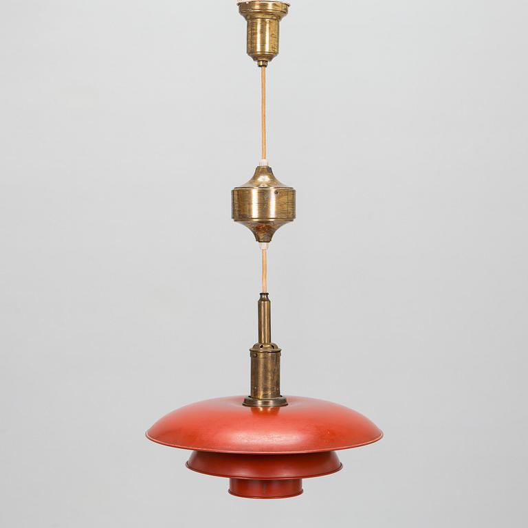 Poul Henningsen, kattovalaisin, PH-4/4, "Pulley pendant", Louis Poulsen, valmistettu  1926-1928.