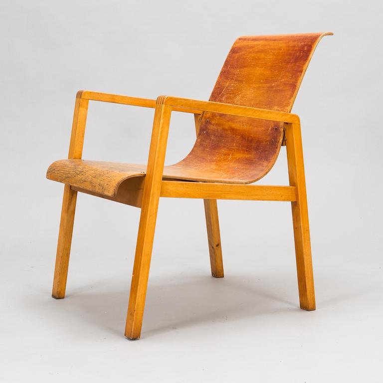 Alvar Aalto, A mid-20th century '403' armchair for O.Y. Huonekalu-ja Rakennustyötehdas A.B.