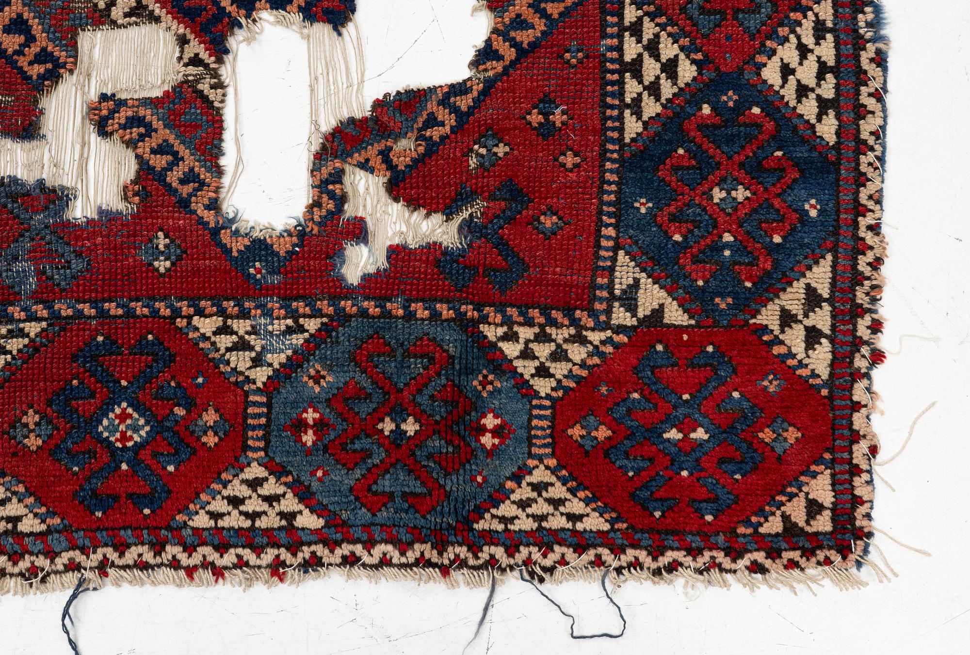 Fragment of an antique Karakecili, Bergama region, 160 x 113 cm.