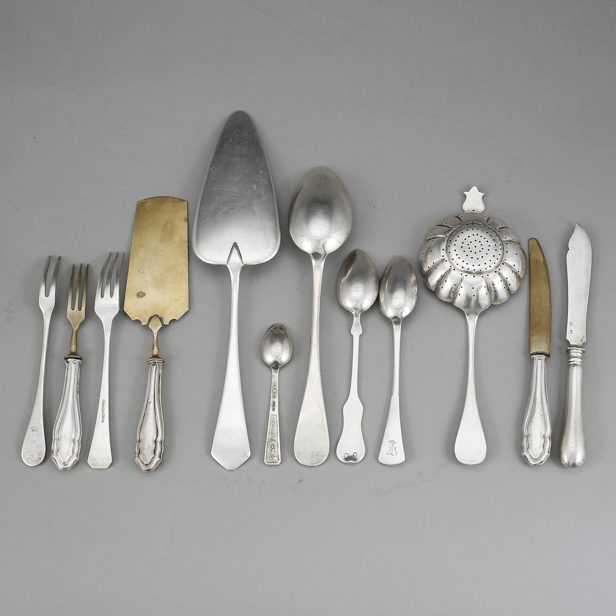 SILVERBESTICK, 51 delar, bla Ungern 1937-1965. Total vikt ca 1841 gram.