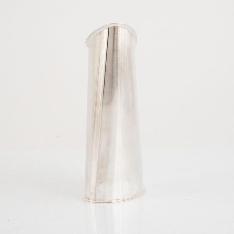 Rolf Lindståhl, a Swedish silver vase, Stockholm 1988.