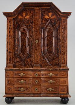 SKÅP. Sverige, 1700-talets mitt. Senbarock.