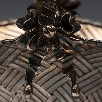 KONFEKTSKÅL, silver, Mellerio dits Meller, Paris 1900-tal. Vikt 286,7 g.