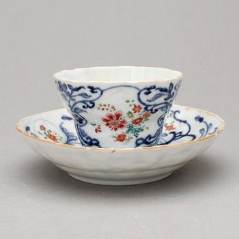 KOPPAR med FAT, 4st, porslin, Kina, 1700-tal.