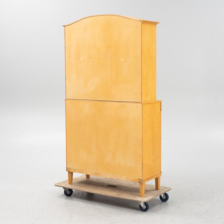 Carl Malmsten, vitrinskåp "Herrgården".