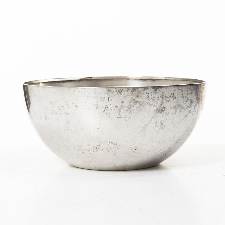 A silver bowl, K.andersson, Stockholm, 1918.