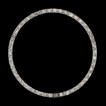 BOETTRING, 18k vitguld med ca 36 små diamanter, tot ca 0,18 ct. Vikt ca 2 gram.